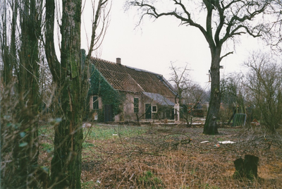 Serie van 4 foto's van boerderij aan de Kanaalstraat van Familie van Veen.