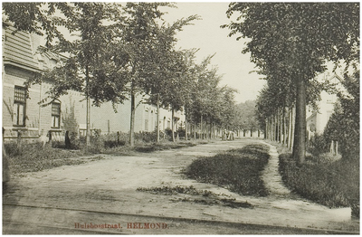 Prins Hendriklaan (later Caroluslaan), gezien vanaf de Mierloseweg. Op de voorgrond en de tramrails van de Meijerijse tram die over de Mierloseweg liep