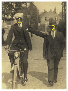 Op de fiets Dorus Lamers *1912 +1982 rechts Frans vd Kruys *1908 +1979 Op de fiets: 1. Dorus Lamers; rechts: 2. Frans vd Kruys;