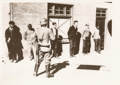 Gevangenen in het begin van de Molenstraat