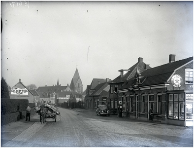 Oude Stationsstraat, gezien richting 'St. Martinuskerk'