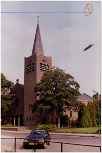 R.K. kerk H. Lambertus, Kapelstraat 20, rechts Pastorie