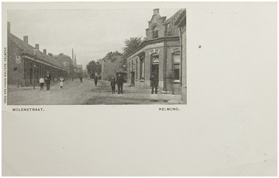 Molenstraat, gezien vanaf de hoek met Wolfstraat (rechts) in de richting van de 'Ameidestraat'