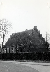 Gemeentelijk monument schepenhuis, Kapelstraat 76-78, zijgevel