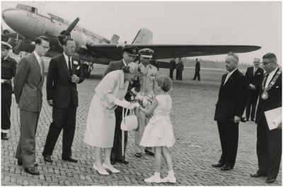 Een serie van 4 foto's betreffende het bezoek van koning Boudewijn van België